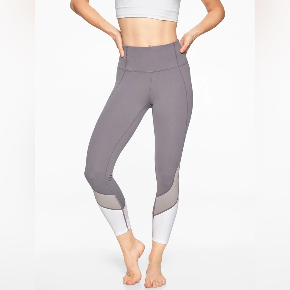 Athleta Colorblock Salutation Leggings- size Medium